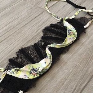 🌟VS Very Sexy black lace bra.